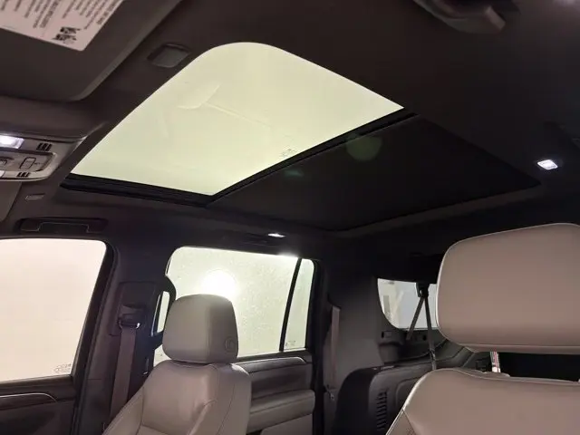 2021 Chevrolet Suburban - $25,000