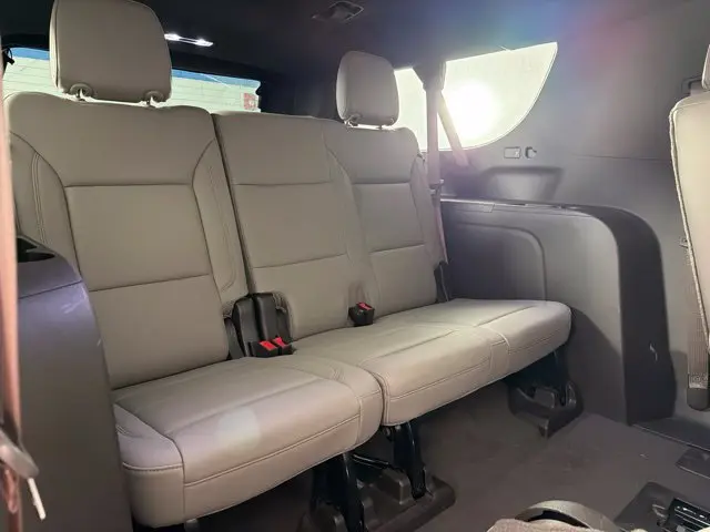 2021 Chevrolet Suburban - $25,000