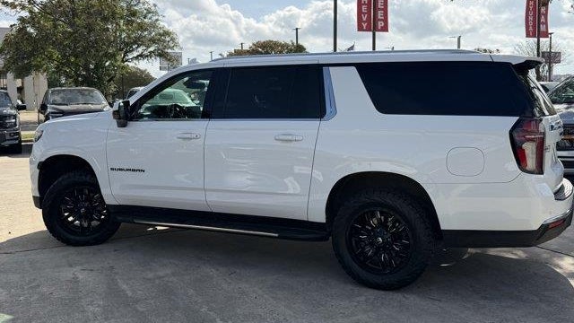 2021 Chevrolet Suburban LT