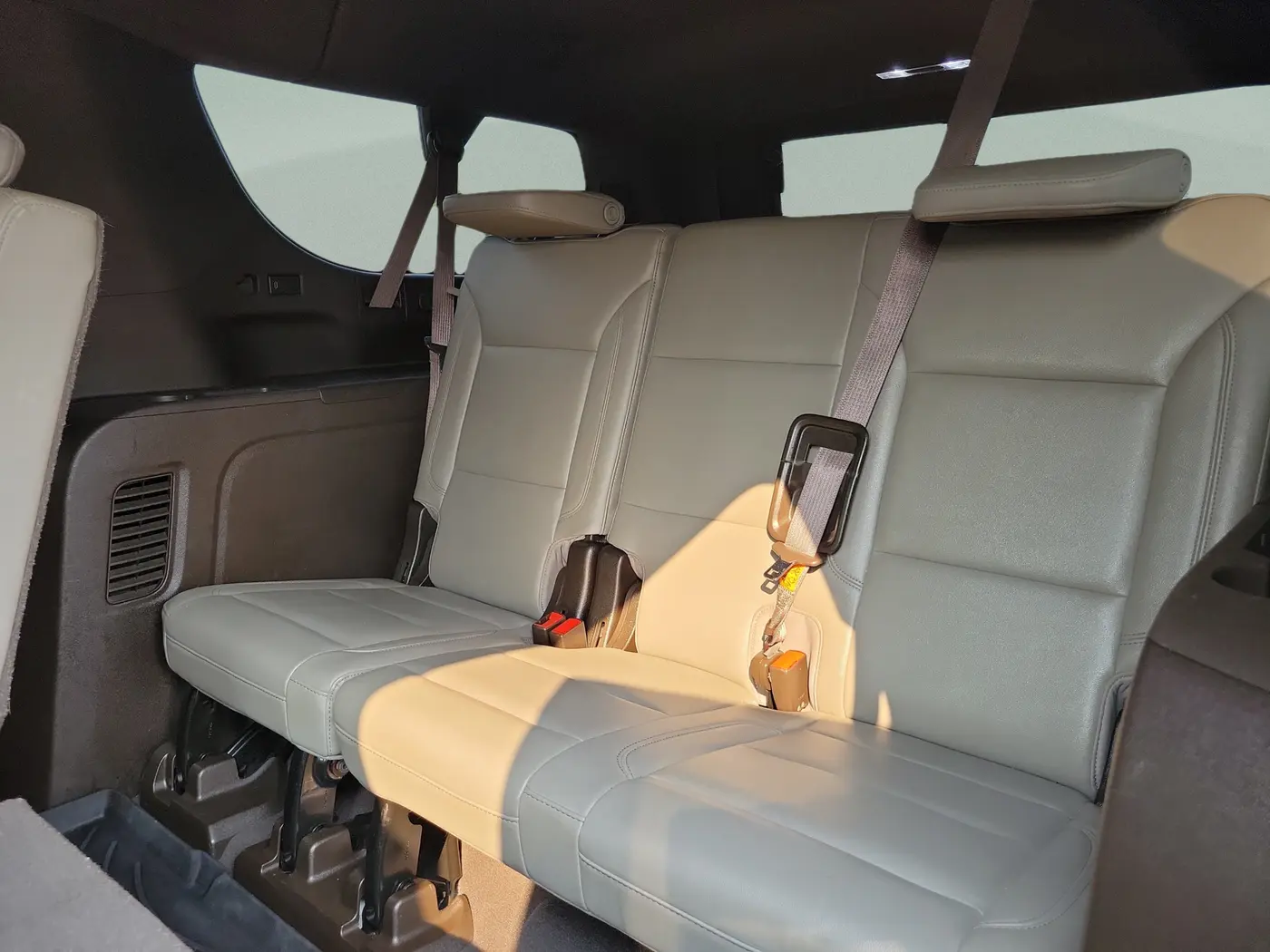 2021 Chevrolet Suburban - $22,900