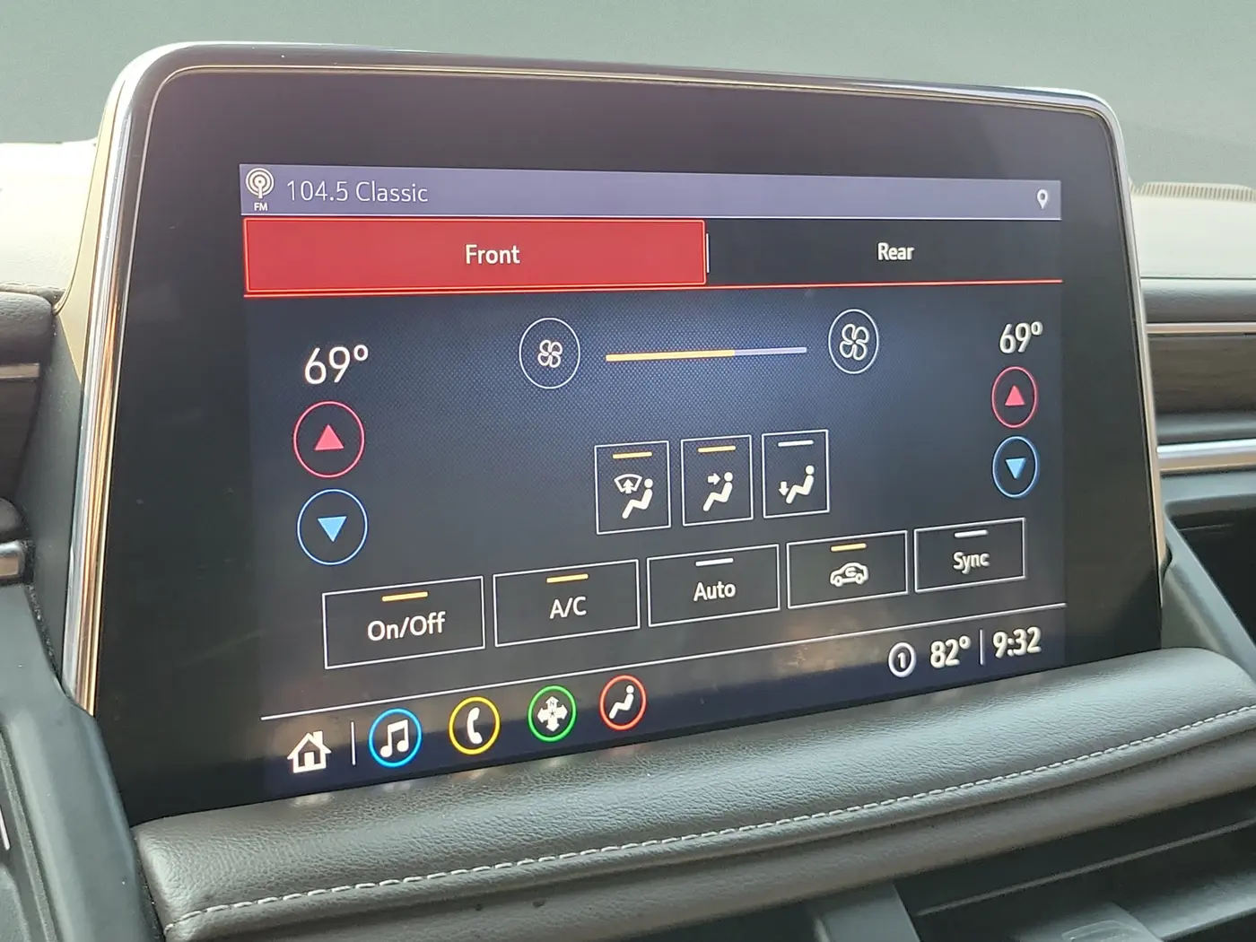 2021 Chevrolet Suburban - $22,900