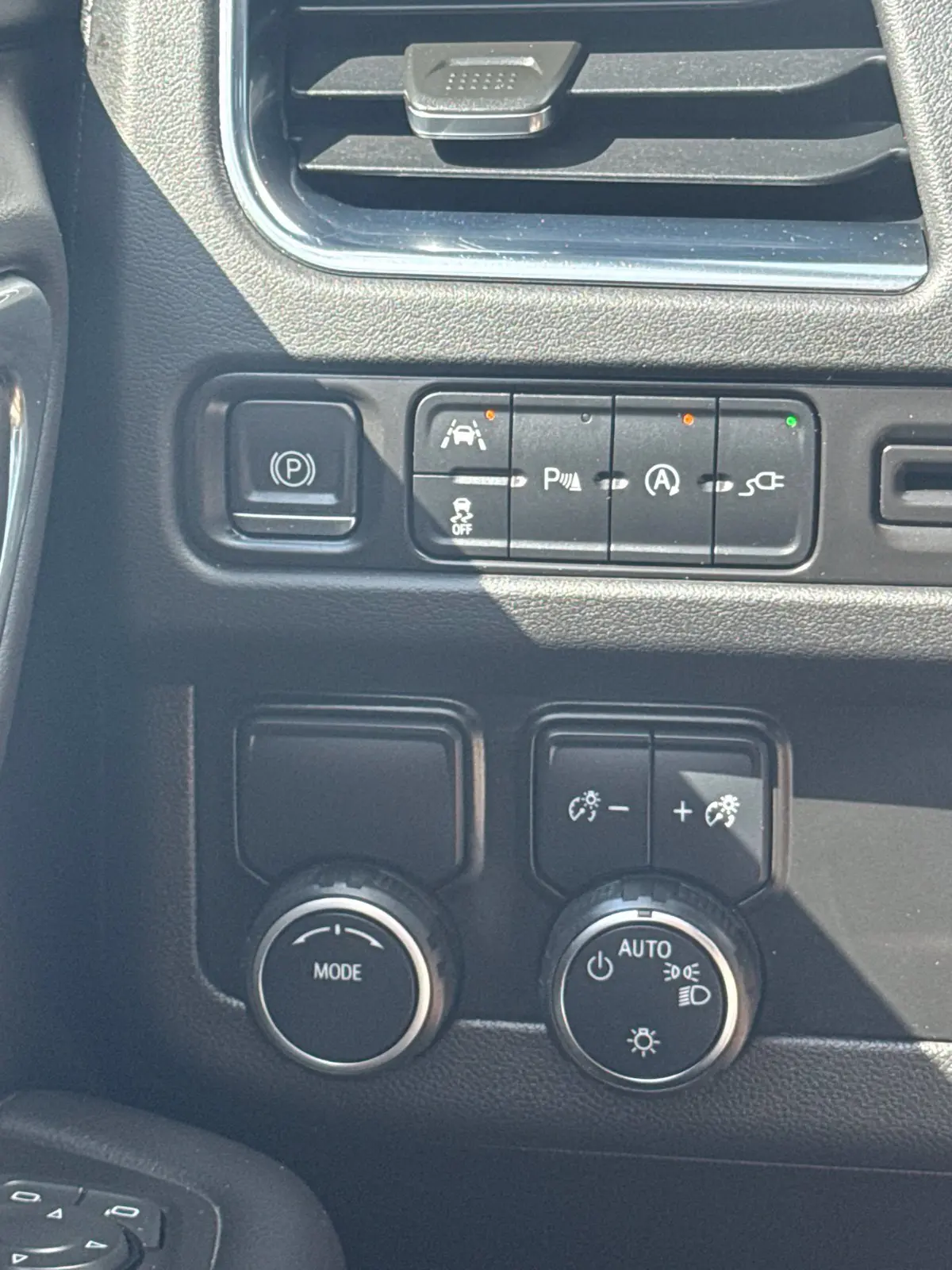 2022 Chevrolet Suburban - $26,000