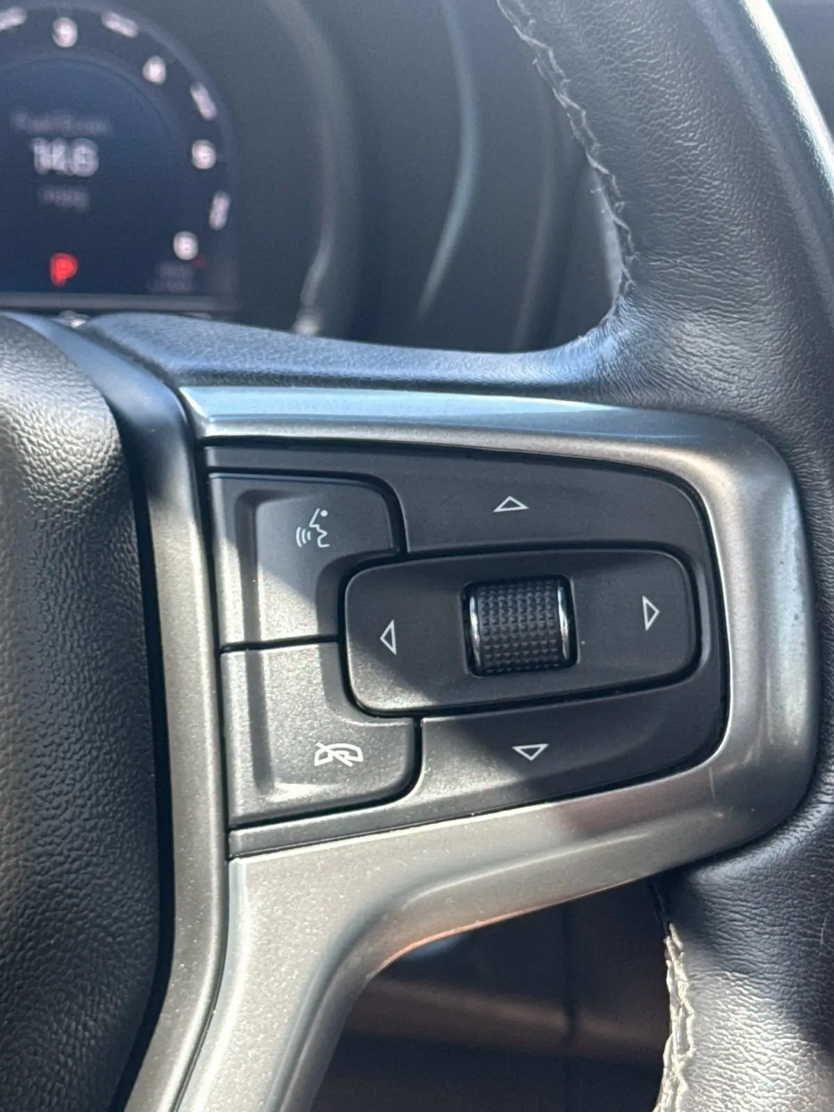 2022 Chevrolet Suburban - $26,000