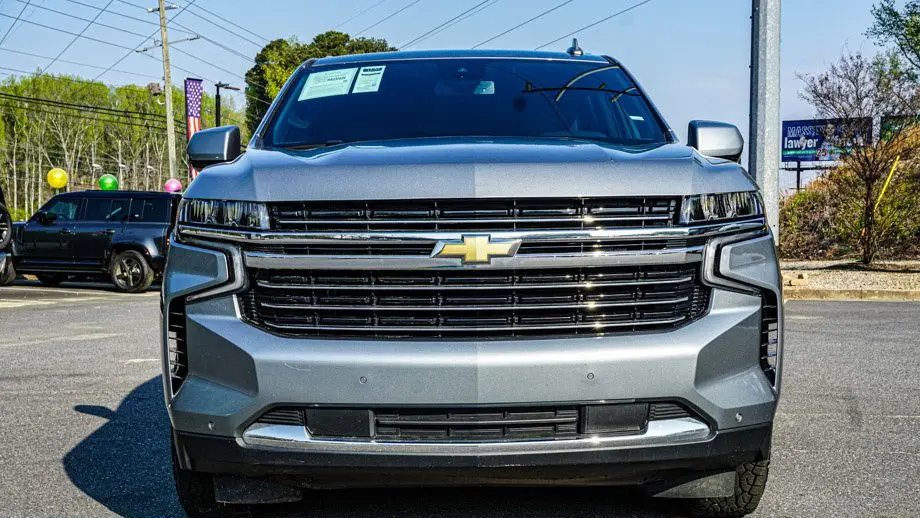 2024 Chevrolet Suburban LT