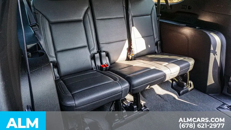 2024 Chevrolet Suburban LT