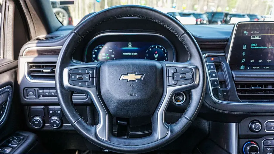 2024 Chevrolet Suburban LT
