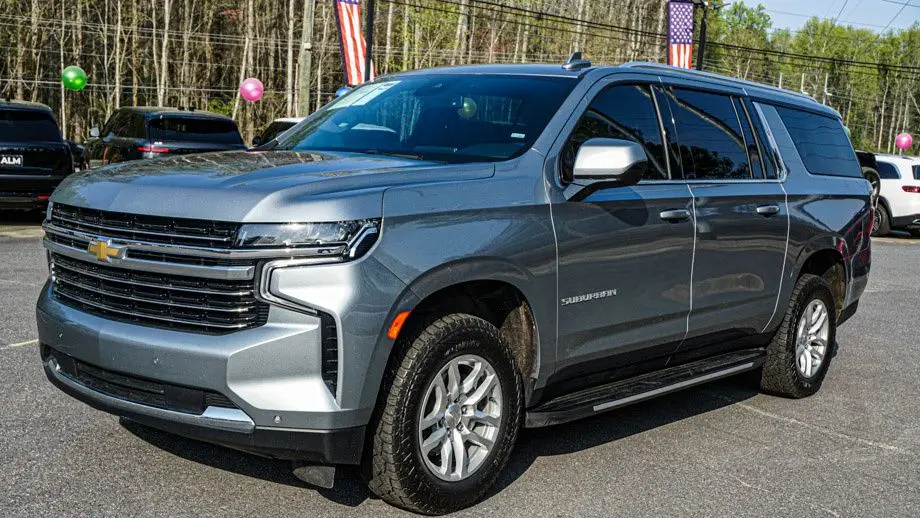 2024 Chevrolet Suburban LT