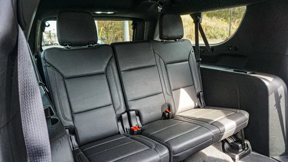 2024 Chevrolet Suburban LT