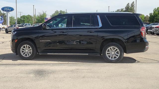 2023 Chevrolet Suburban LT