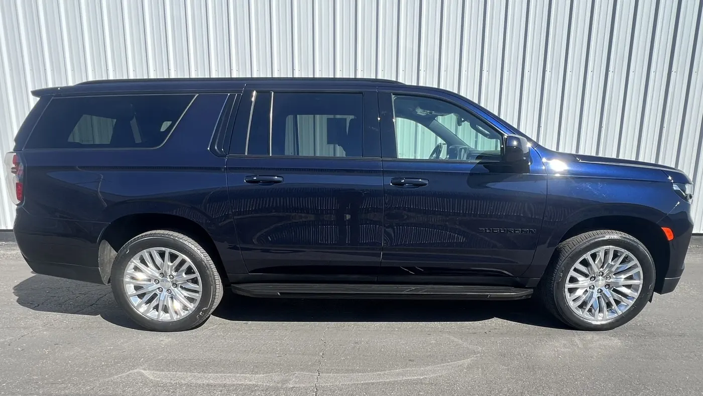 2024 Chevrolet Suburban RST