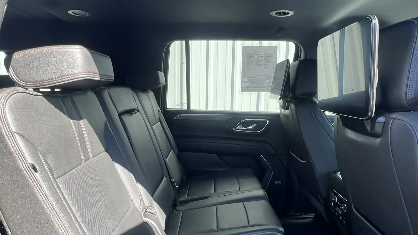 2024 Chevrolet Suburban RST