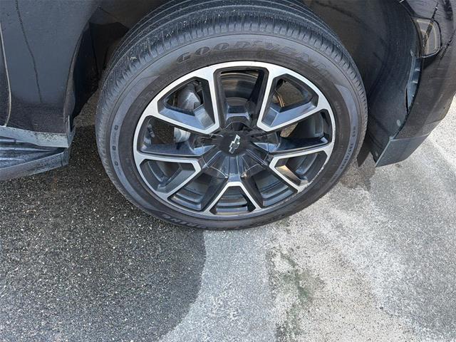 2021 Chevrolet Suburban - $28,500
