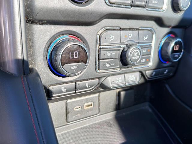 2021 Chevrolet Suburban - $28,500