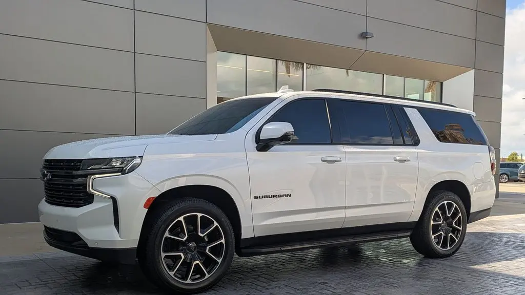 2022 Chevrolet Suburban RST