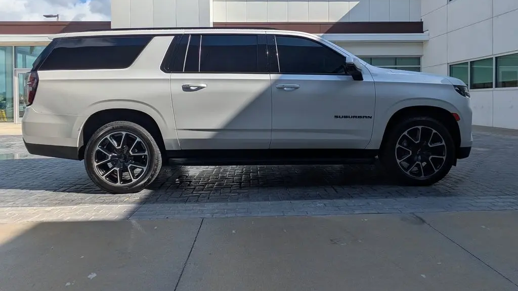 2022 Chevrolet Suburban RST