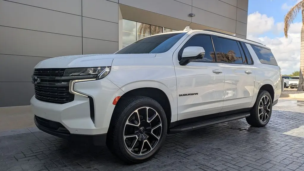 2022 Chevrolet Suburban RST