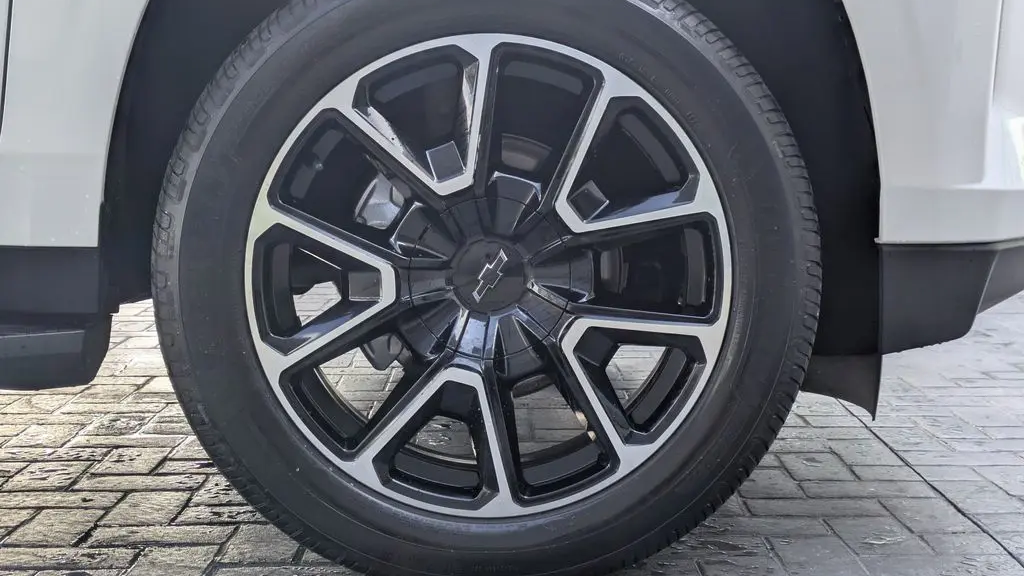 2022 Chevrolet Suburban RST