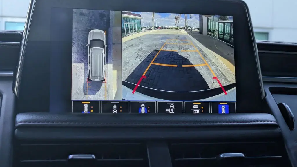 2022 Chevrolet Suburban RST