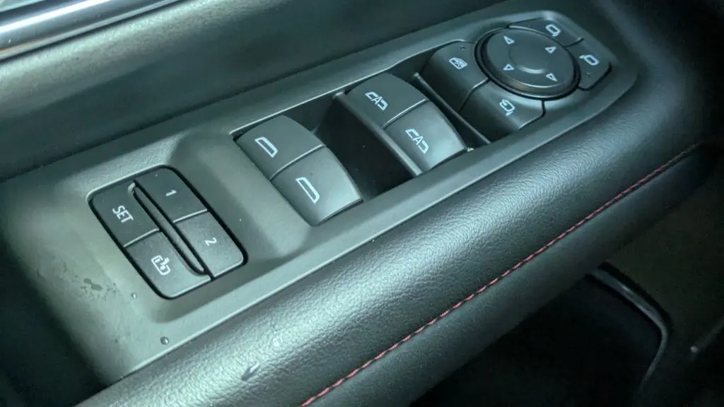 2022 Chevrolet Suburban RST