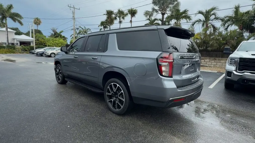 2022 Chevrolet Suburban RST