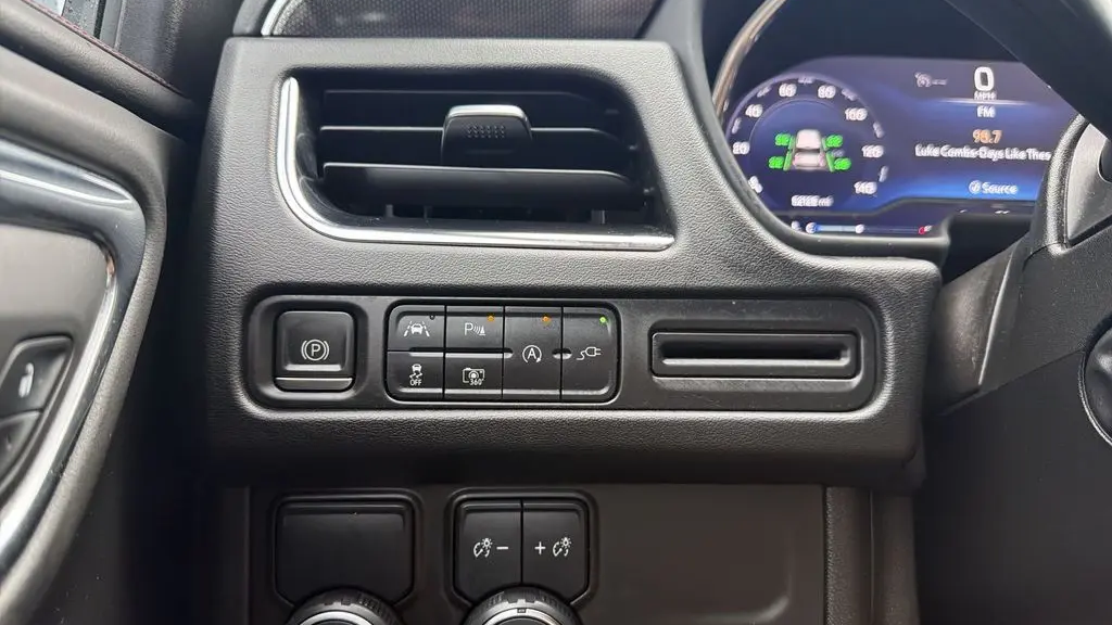 2022 Chevrolet Suburban RST