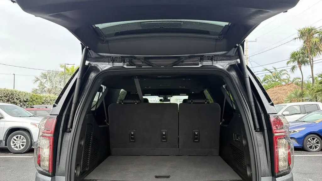2022 Chevrolet Suburban RST
