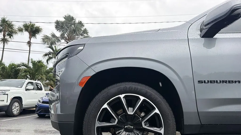 2022 Chevrolet Suburban RST
