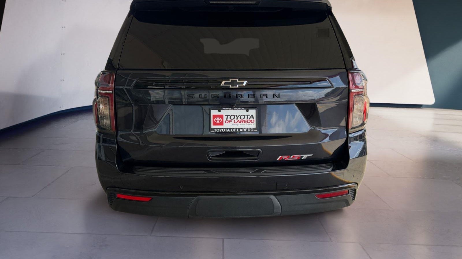 2023 Chevrolet Suburban RST
