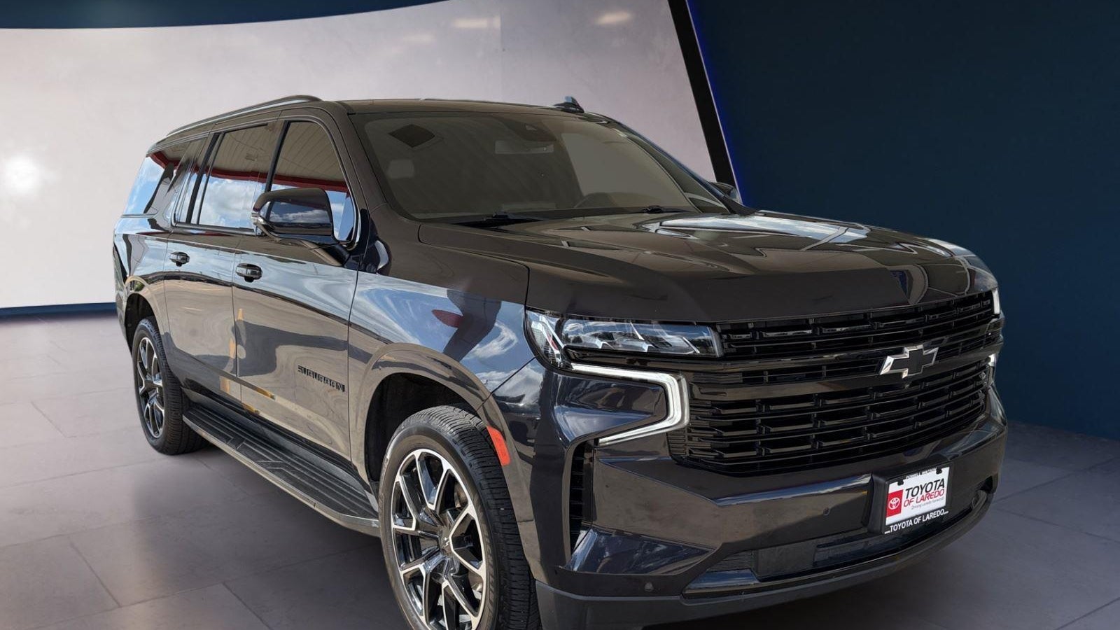 2023 Chevrolet Suburban RST