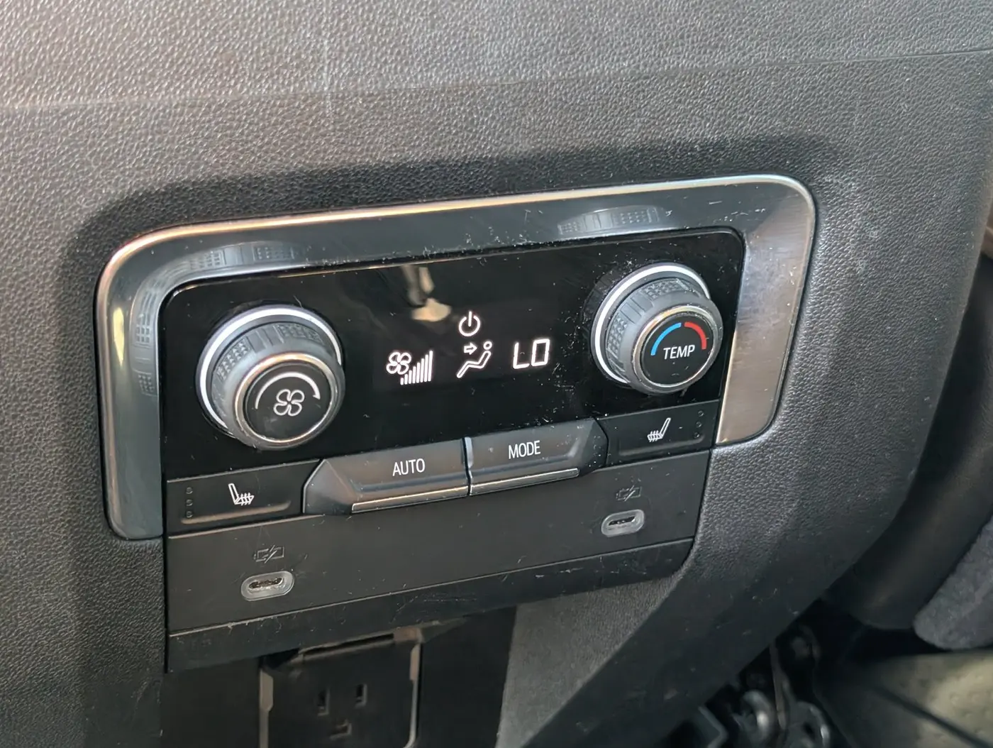 2021 Chevrolet Suburban - $27,992
