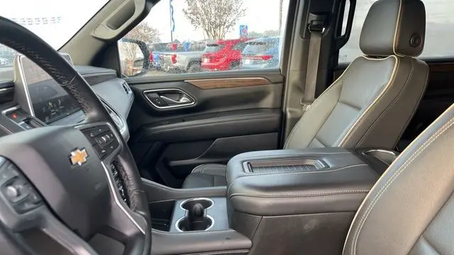2024 Chevrolet Suburban Premier