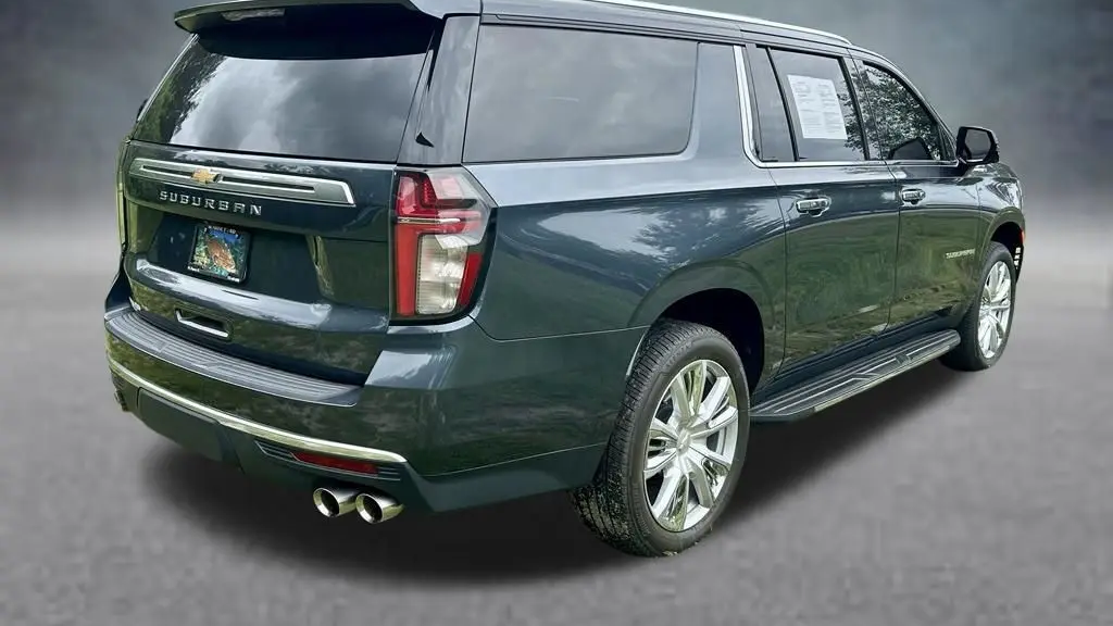 2021 Chevrolet Suburban High Country
