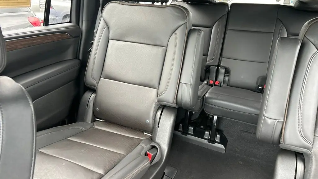 2021 Chevrolet Suburban High Country