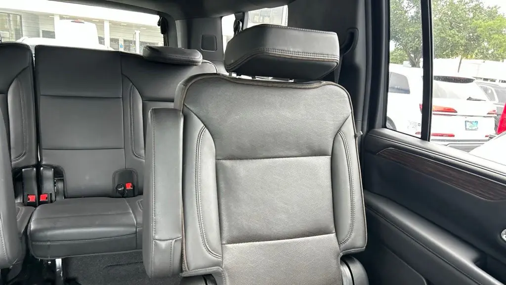 2021 Chevrolet Suburban High Country