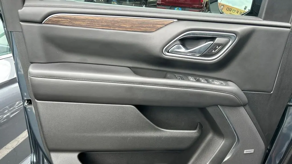 2021 Chevrolet Suburban High Country