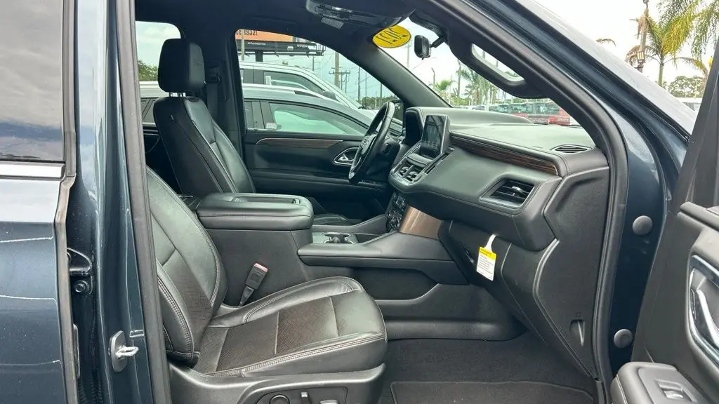 2021 Chevrolet Suburban High Country
