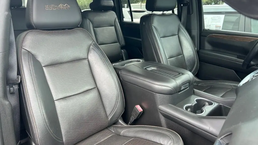 2021 Chevrolet Suburban High Country