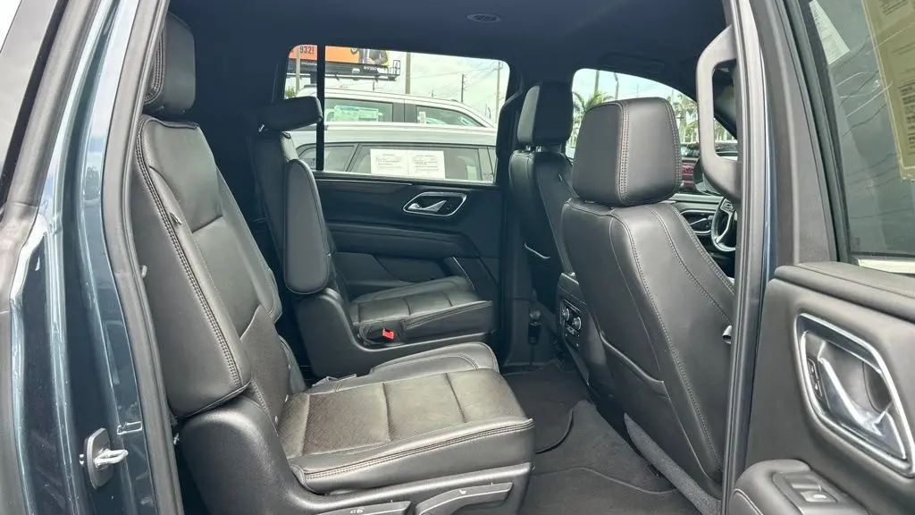 2021 Chevrolet Suburban High Country