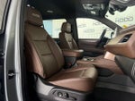2023 Suburban Thumbnail 7