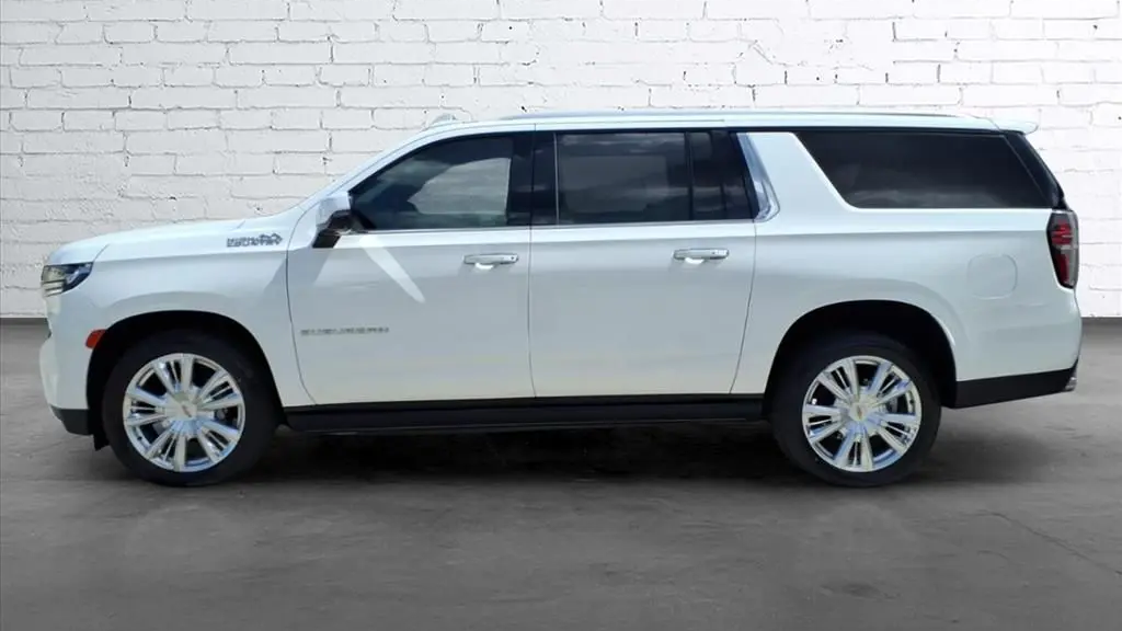 2022 Chevrolet Suburban High Country
