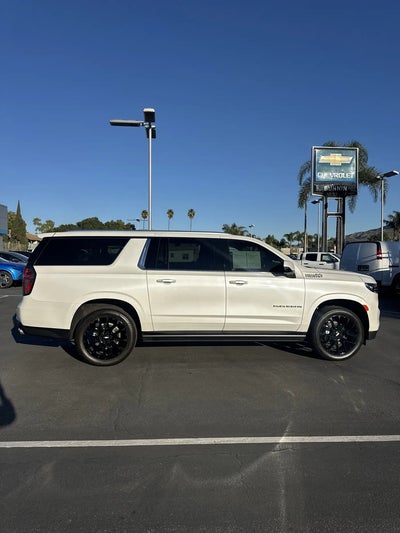 Photo of a 2024 Chevrolet Suburban 4X2 High Country 4DR SUV for sale