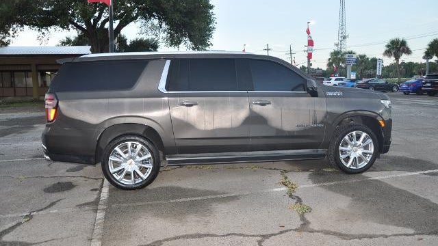2021 Chevrolet Suburban High Country