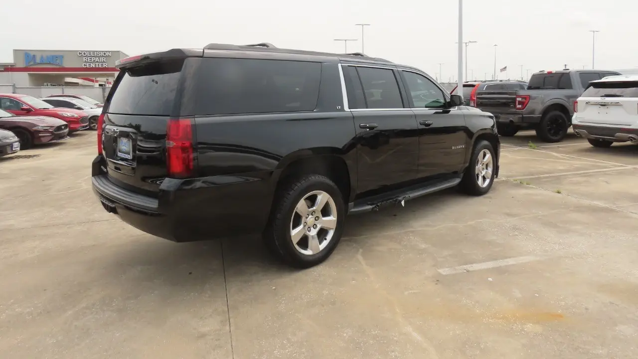 2016 Chevrolet Suburban LT