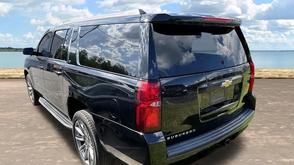 2017 Chevrolet Suburban LT