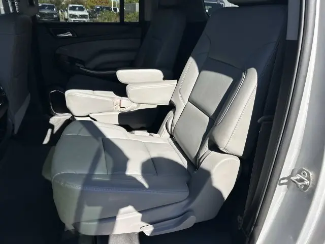 2016 Chevrolet Suburban - $12,525