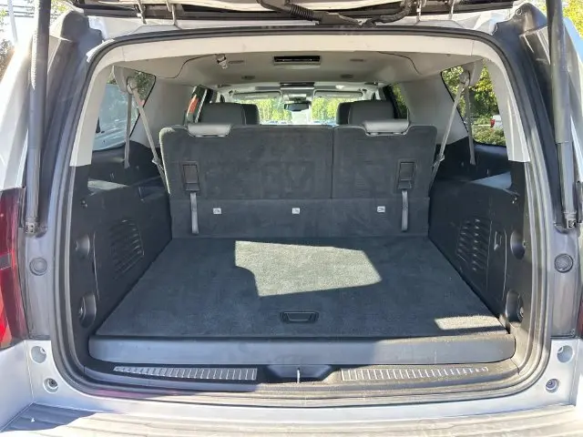 2016 Chevrolet Suburban - $12,525