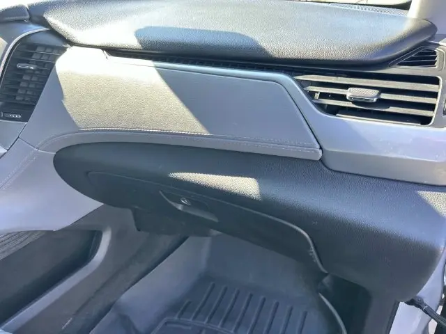 2016 Chevrolet Suburban - $12,525