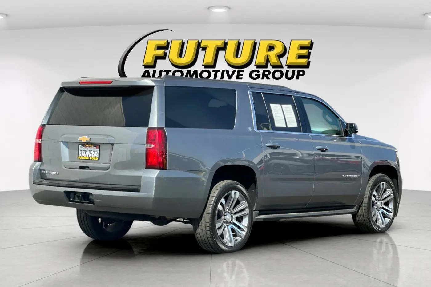 2019 Chevrolet Suburban - $19,400