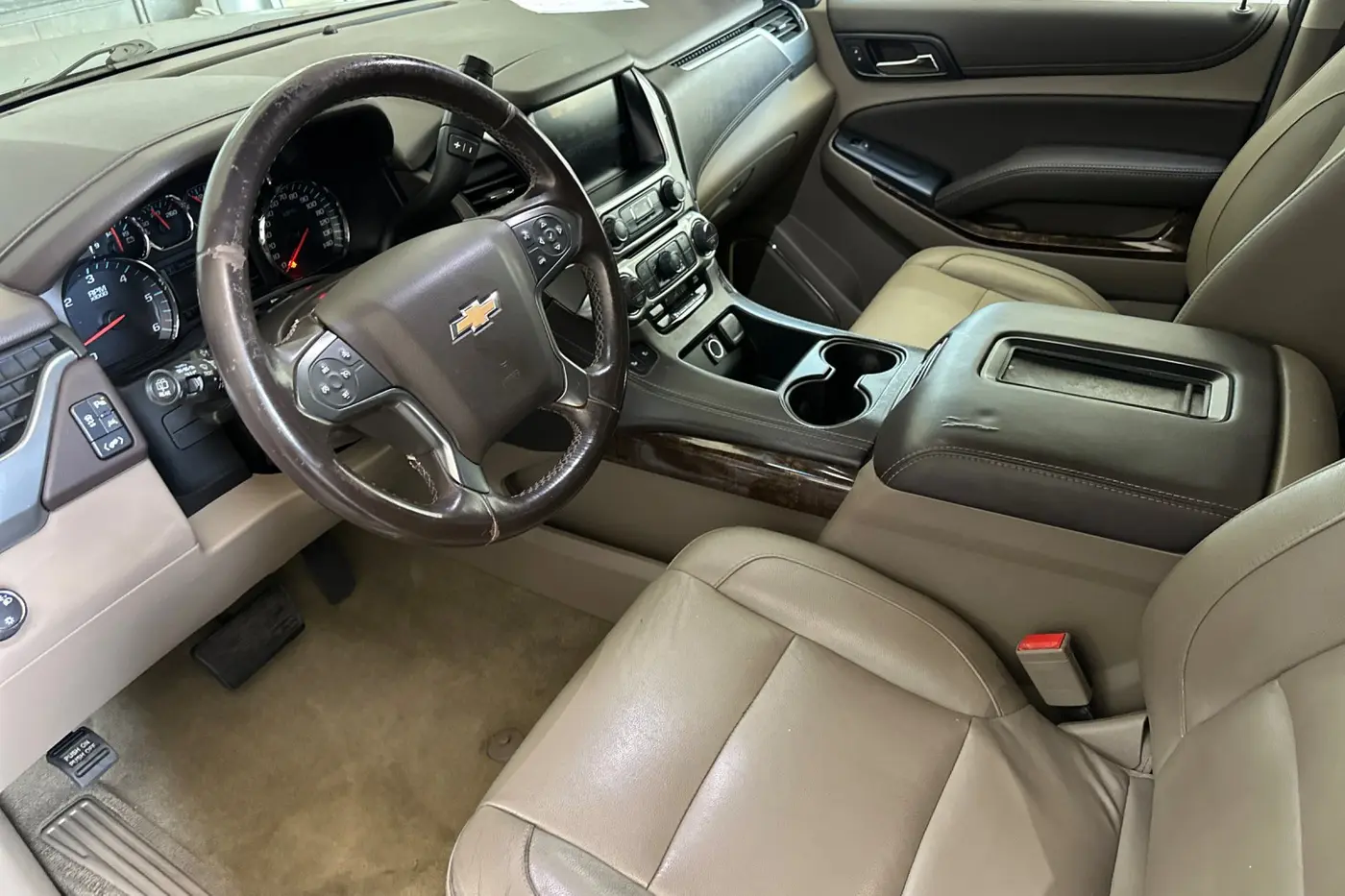 2019 Chevrolet Suburban - $19,400