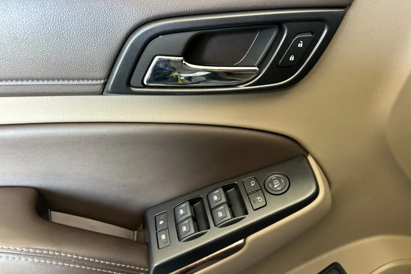 2019 Chevrolet Suburban - $19,400